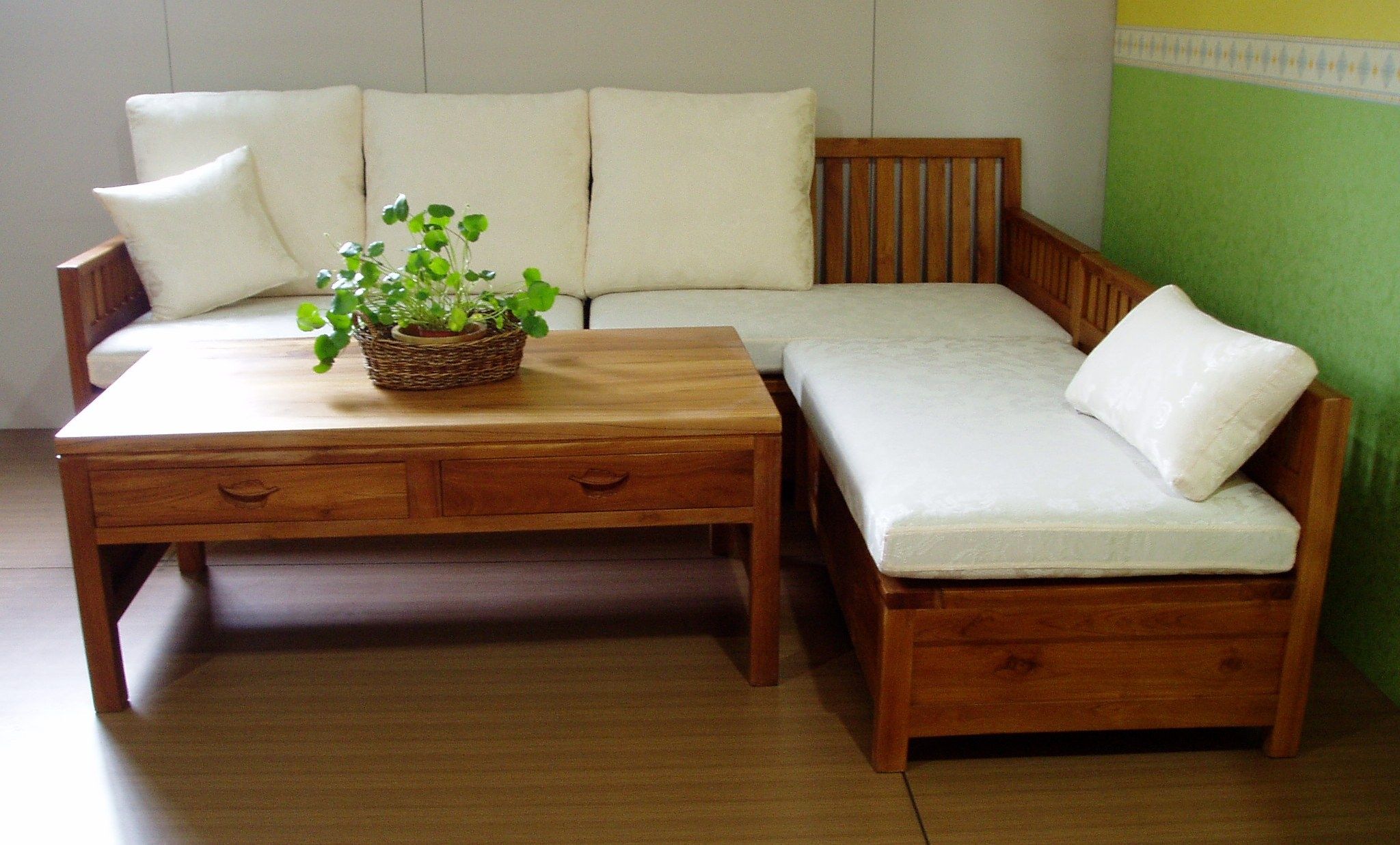 如何識別柚木家私？