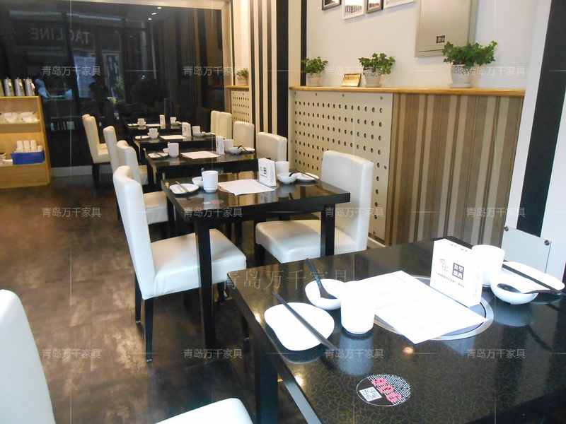 九里飄香 麻辣香鍋李村萬(wàn)達(dá)廣場(chǎng)店