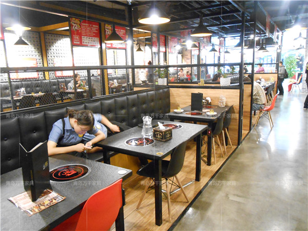  客瑞吉芝士排骨 李村萬達店火燒石餐桌