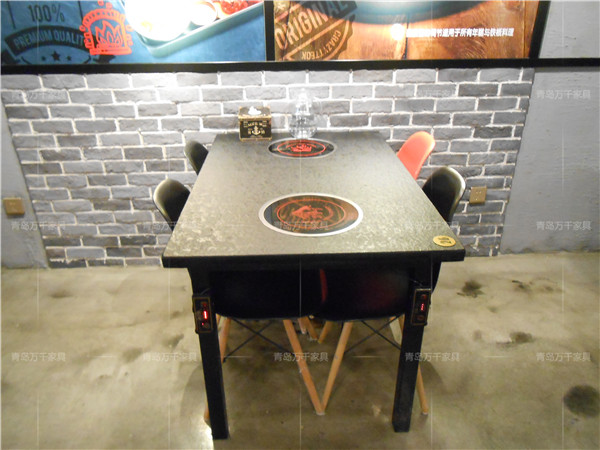  客瑞吉芝士排骨 李村萬達店火燒石餐桌