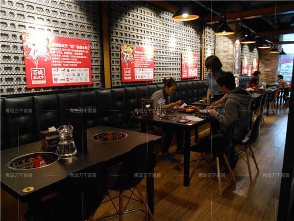  客瑞吉芝士排骨 李村萬達店火燒石餐桌