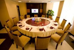 青島酒店桌椅批發(fā)采購(gòu)哪家好？